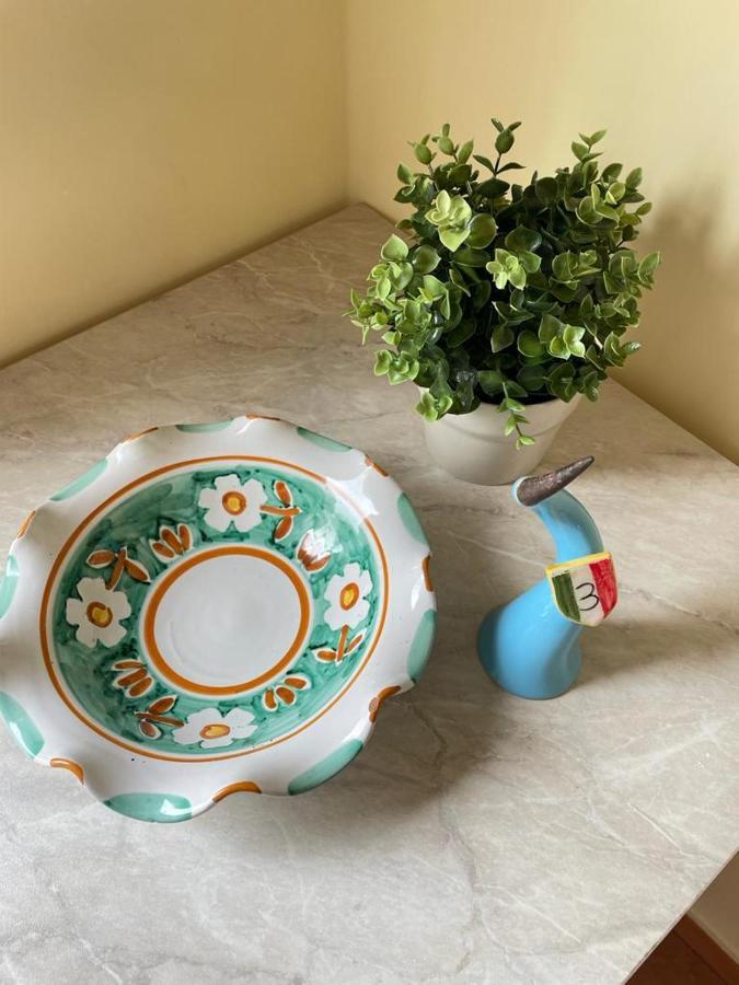 La Ferrovia Holiday Home Napoli Bagian luar foto